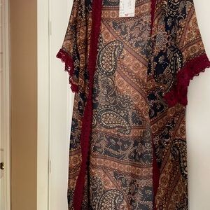 LuLaRoe Burgundy and Navy Paisley Kimono